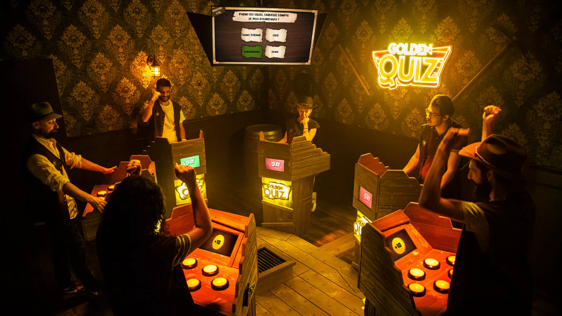Golden Quiz Room